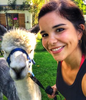 Annika Preil Instagram - Gestern durfte ich mal wieder bei einer Alpaka Wanderung dabei sein 🥰

Kann ich nur empfehlen- tolle Tiere, Natur und bisschen Bewegung.😊

Smokey und ich waren ein super Team und jetzt bin ich stolze Besitzerin eines „Alpaka Führerscheins“. Hat noch jemand einen?😜

#alpaka #happyme #weekendvibes #🦙