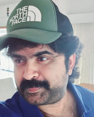 Anoop Menon Instagram - Wishing you all a lovely Sunday evening..