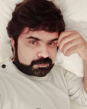 Anoop Menon Instagram - Varaal..kuttikanam schedule begins..
