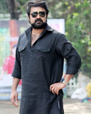 Anoop Menon Instagram - David john medayil in " VARAAL"