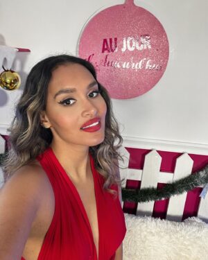 Anouchka Henchoz Instagram - Chaque année est différente, chaque Noël est différent mais apportent, son lot d’apprentissage et sa propre sorte de joie. Hâte de voir la suite, de voir les prochains 🎄💝✨