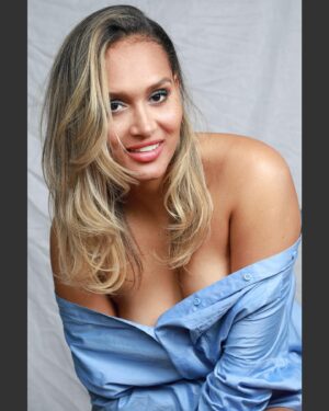 Anouchka Henchoz Instagram - Le sourire est toujours là, mais merci pour les travaux 🙏🏽💪🏽🦾
By @fabrizio_cabras_photography