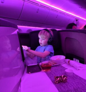 Ant Anstead Instagram - My little travel buddy…….. ✈️ 🇬🇧 
Incoming…… Ammo, Archo & Ren ❤️❤️ x