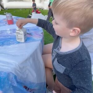 Ant Anstead Instagram - What Christmas……?? Fun Frozen themed birthday party for Lenny (cutest bloomin little lady!!) and of course boys will be boys! 😂 Thank you the Buttons! ❤️🥰 x