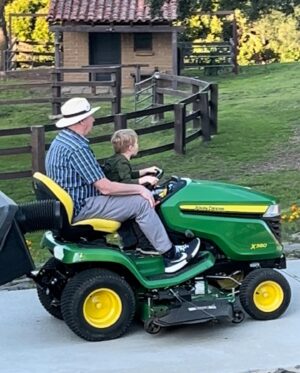 Ant Anstead Instagram - Been a mega week with the folks over from the UK! We have done so much! Zoo, beach, farm, Lego builds, walks, footy, bed times and lots and lots eating! Hudzo and grandad is a mood! 🥰 x
