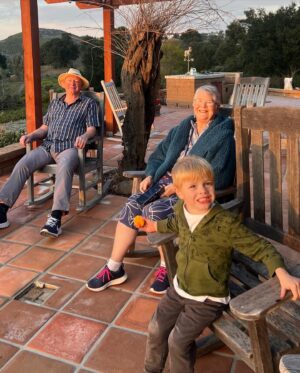 Ant Anstead Instagram - Been a mega week with the folks over from the UK! We have done so much! Zoo, beach, farm, Lego builds, walks, footy, bed times and lots and lots eating! Hudzo and grandad is a mood! 🥰 x