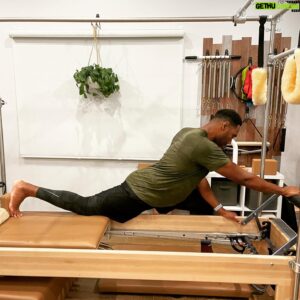 Anthony Alabi Instagram - I want to thank ME. I want to thank ME, for all the early mornings. I want to thank ME for twisting this long ass body into a pretzel. I want to thank ME for the patience of doing this holistic hippi shit. Just kidding, I could never do this alone. Thank you @bare_pilates for everything you do to keep me athletic. I love you! 

#balancebody #actor #actorslife #pilates #menddopilates #reformerpilates #rtc #athlete #lululemon #bose