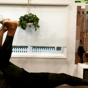 Anthony Alabi Instagram - I want to thank ME. I want to thank ME, for all the early mornings. I want to thank ME for twisting this long ass body into a pretzel. I want to thank ME for the patience of doing this holistic hippi shit. Just kidding, I could never do this alone. Thank you @bare_pilates for everything you do to keep me athletic. I love you! 

#balancebody #actor #actorslife #pilates #menddopilates #reformerpilates #rtc #athlete #lululemon #bose