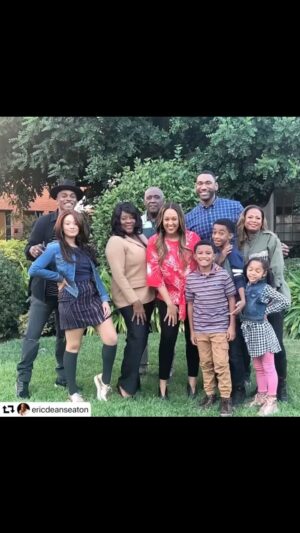 Anthony Alabi Instagram - Well that happened…
That’s a wrap on Season 3 and the end of one of the funnest, craziest, and most fulfilling eras of my life. I will never forget the time that @officialrichardroundtree was my dad, @lodivadevine was my mom, and @tiamowry was my beautiful wife and mother to our incredible TV kids. This has been a dream job and such an amazing journey. I have all the love and respect for our incredible cast, crew, and production as a whole. Thank you @hurricanecarterwon for making this such an amazing season. Thank you @megdeloatch for giving me the opportunity to play on TV and thank you to @anthonyc.hill for always believing in me. Above all else, I want to thank you, the fans, for all your love and support. Thank you for making us one of the most successful shows on @netflix and for making us an award winning production. I am grateful and thankful for you. Excited to see the last season and especially excited for you all to see it. Bye Moz…✌🏾

#familyisforever #familyreunion #netflix #family #tv #show #strongblacklead #season3 #wrap