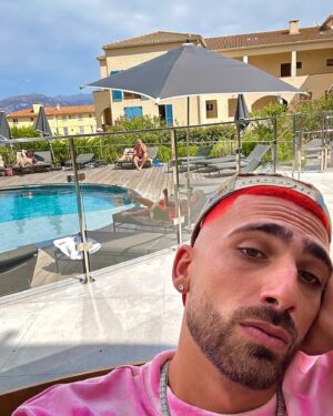 Anthony Alcaraz Instagram - L’île de Beauté 💕