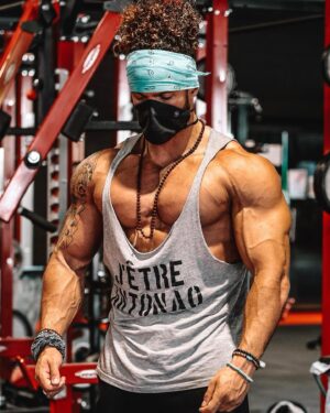 Anthony Amar Instagram - 🧬 en progression ? Vous en pensez quoi ? Ça pourrait être mieux 😉
