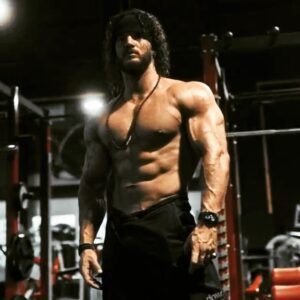 Anthony Amar Instagram - Are you ready for what’s coming ?
___
Est-ce que vous êtes prêts pour ce qui arrive ? Ça fait plusieurs mois, voir même une année qu’on travaille sur un très gros projet avec mon équipe. Nous sommes à quelques semaines de pouvoir enfin le lancer. On a travaillé d’arrache-pied pour vous fournir du contenu de qualité et ce n’est que le début de l’aventure. J’espère que cette avant-goût vous plaira, en tout cas j’attends vos retours dans les commentaires car j’ai mis beaucoup de cœur et de passion dans ce projet pour vous faire plaisir et surtout pour faire honneur à ceux qui croient en moi.
___
Grand merci à @painworld certainement la meilleure salle du Luxembourg avec son ambiance et son matériel incroyable.
___
Merci INFINIMENT À @audric.odrian.filmmaker qui a réaliser ce chef d’œuvre. À mes yeux l’une des meilleures vidéos du game et je pèse mes mots.
___
Merci à mon associé de l’ombre sans qui se projet n’aurait pu voir le jour et qui me soutien depuis toujours 🤲🏻✨. Je n’oublies pas toutes les personnes de mon entourage que j’aime infiniment pour leur soutien et leur loyauté ❤️. ON ARRIVE 
___
I AM BACK BABY 
___
#fitnessapplication #AARMY