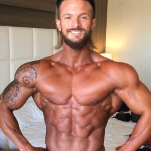 Anthony Amar Instagram - Jour J. il est temps de Briller 😊🙌🏻 86.5 kg pour 1m81 catégorie #mensphysique

Je suis prêt pour la guerre envoyez moi toutes les énergies positives du monde pour tout à l’heure. J’espère que ça va le faire. En tout cas j’ai tout donné pour cette préparation et je ne regrette rien

@fredericmompoofficiel @npcworldwideofficial @bigmanweekendshow @emilio_martinez_romero #bigmanshow