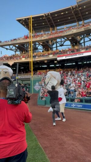 Anthony Bowens Instagram - I KO’d George Washington with a chair ✂️👑⚾️ #AEW #Nationals