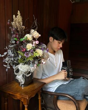 Anthony Buisseret Instagram - เธอเป็นดอกฟ้า