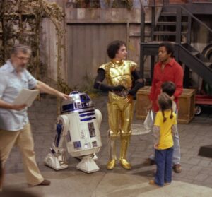 Anthony Daniels Instagram - @muppetWiki sent me these pics which brought back memories. 
I loved the week Artoo and I spent on Sesame Street!
@sesamestreet #sesamestreet #c3po #r2d2 #threepio #artoo #iamc3po