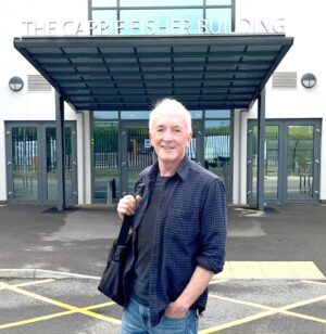 Anthony Daniels Instagram - Visited this very special building today. 
A fitting memorial.
#carriefisher #princessleia @pinewoodstudios #c3po #iamc3po