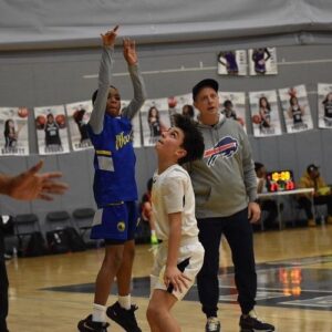 Anthony Dirrell Instagram - Good job @hoopsz_aj this weekend with the @greatlakeswarriorz 2-0