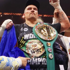 Anthony Fowler Instagram - The P4P number 1 fighter on the planet 🌍 who agrees? #furyusyk