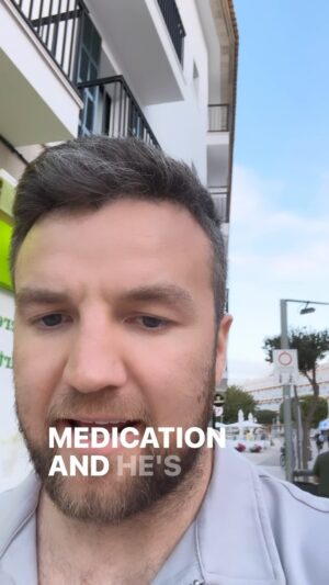 Anthony Fowler Instagram - Comment to WIN SOME FREE @supremecbd IVE FOUND A PHARMACY THAT DOESN’T SELL PHARMACEUTICALS 😂 he said his brothers liver was ruined from Ibuprofen which eventually killed him,  he since dedicated his life to NATURAL MEDICINE like @supremecbd 🌱 not PILLS 💊 🙏🏻 supremecbd.uk