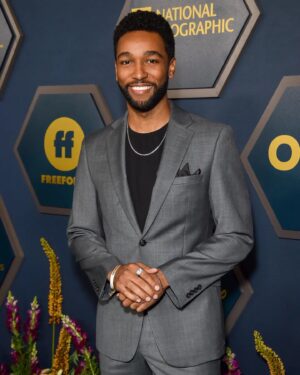 Anthony Hill Instagram - Disney Emmy Afterparty 

Stylist: @anthilll 
Grooming: @anthilll 
Selfie 📷: @anthilll 

#Emmys
📸: Frank Micelotta/Disney