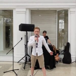 Anthony Lyricos Instagram - All by Myself / Céline Dion/ Éric Carmen 

Fete de la musique 2023