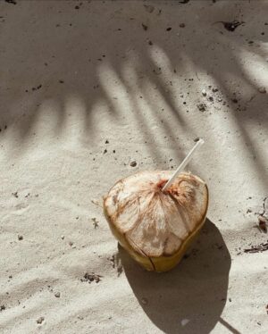 Anthony Matéo Instagram - Électrolyte 🥥