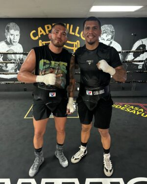 Anthony Pettis Instagram - Made in Milwaukee 💪🏽 414 -> 702 @luiscubaarias
