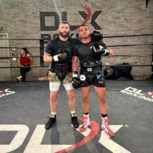 Anthony Pettis Instagram - High level rounds today 💪🏽🥊 🤝 @calebplant