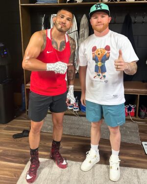 Anthony Pettis Instagram - 👑🥊🇲🇽 @canelo