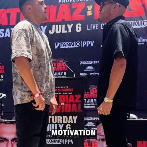 Anthony Pettis Instagram - @chrisavila209 looking to keep his streak alive, but @showtimepettis has other plans.

#AvilaPettis thrown down on July 6 in LA.

#DiazMasvidal | Fanmio PPV | @hondacenter