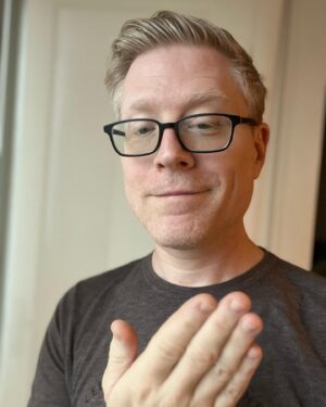 Anthony Rapp Instagram - This is me at 51 using the ASL sign for “thank you.” The outpouring of love & support that I’ve received on this here app in the last week has been incredibly sustaining. Thank you for your kindness & loyalty & affirming words & happy birthday wishes. I take them to heart.