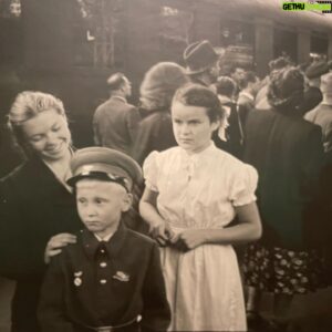 Anton Dolin Instagram - На выставке замечательной немецкой фотохудожницы Эвелин Рихтер в Дюссельдорфе наткнулся на ее съёмку моего родного города. Это Москва в 1957 году. 

Щемящее и жутковатое чувство. Атлантида невозвратная, ушедшая на дно дважды.