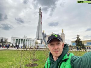 Anton Komolov Instagram - Всех с юбилеем первого полёта человека в космос!
#ОйОнЖеБылУже
#ОйИНеОдинРаз
#ОйНуЛучшеПоздноЧемНмкогда
#ОйРакетаЕстьАГдеБатут
#ОйАРоботФёдорВзялДрельИЗасверлился
#ОйКажетсяЯНаАдминистративкуНашутил