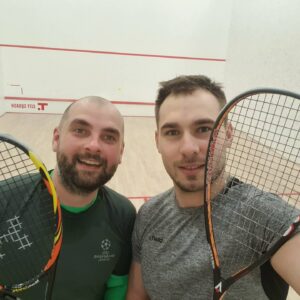 Anton Shipulin Instagram - Сегодня открыл для себя новый вид спорта. 
После работы - самое оно :))) 
Кто знает название?