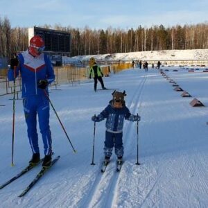 Anton Shipulin Instagram - Вчера начался кубковый сезон по биатлону, а у нас с сыном открылся свой сезон! :) время с семьей бесценно 👨‍👩‍👧‍👦