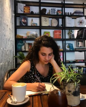 Antonella Ferrari Instagram - 📖 ✍️24/7 ☕️