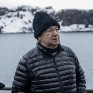 António Guterres Instagram - Last year I saw for myself what our latest climate report has just confirmed:

Antarctic ice loss is accelerating in dangerous ways. Glaciers likely lost more ice than ever before.

And the sirens are blaring across all major indicators:

Last year saw record heat, record sea levels, and record ocean surface temperatures.

Fossil fuel pollution is sending climate chaos off the charts, and changes are speeding-up.

There’s still time to throw out a lifeline to people and planet - but leaders must step up and #ActNow.

📷: UN Photo/Mark Garten, Narendra Shrestha (2023)