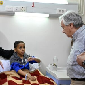 António Guterres Instagram - I cannot shake the heartbreak I witnessed while meeting with Palestine and Sudanese refugees during my Ramadan solidarity visit to Egypt and Jordan.

But I will not give up.

We must keep doing all we can to allow our common humanity to prevail in Gaza and other places where people are suffering around the world.

📷: UN Photo/Mark Garten
