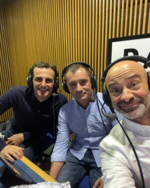 Antonio Lobato Instagram - Última carrera del año en la que vamos a estar los tres juntos. No sabéis el privilegio y el reto que es para mi compartir cabina con estos dos monstruos.