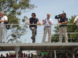Antonio Lobato Instagram - Recuerdos del GP de Brasil 2006. Segundo título de @fernandoalo_oficial con más de 10 millones de espectadores detrás de la pantalla. Nervios, emoción, muchas horas de directo, fiesta… ¡Qué recuerdos!