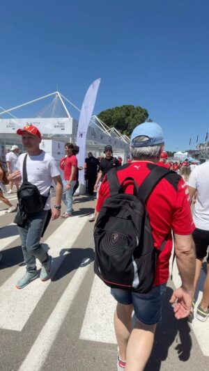 Antonio Lobato Instagram - Os enseño el circuito de Imola por fuera…