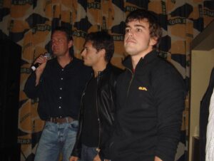 Antonio Lobato Instagram - Recuerdos del GP de Brasil 2006. Segundo título de @fernandoalo_oficial con más de 10 millones de espectadores detrás de la pantalla. Nervios, emoción, muchas horas de directo, fiesta… ¡Qué recuerdos!