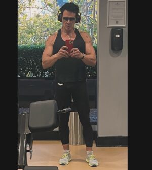 Antonio Sabàto, Jr. Instagram - Let’s go!!!!
The real Batman 🦇
@ditaeyewear
@uynsports
@fssydney