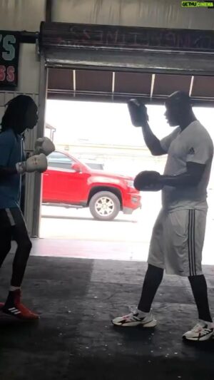 Antonio Tarver Instagram - Nephew coming through #GoArmy 🇺🇸 @realjamesoncode