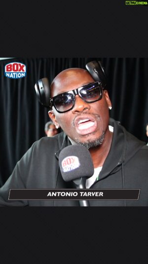 Antonio Tarver Instagram - “𝗛𝗘 𝗛𝗔𝗦𝗡’𝗧 𝗙𝗔𝗖𝗘𝗗 𝗔 𝗚𝗜𝗔𝗡𝗧 𝗔𝗦 𝗧𝗛𝗜𝗦 𝗕𝗜𝗚 𝗕𝗘𝗙𝗢𝗥𝗘!” 👊

@antoniotarver 𝘽𝙍𝙀𝘼𝙆𝙎 𝘿𝙊𝙒𝙉 @tysonfury 🆚 @usykaa 🥊

Full interview by @umar.boxnation out now ✔️ 

Who wins? Vote below ⬇️

#AntonioTarver #FuryUsyk #Boxing