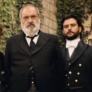 Antonio Velázquez Instagram - LA PROMESA 
Comenzamos!!!! 🎥🎬 Feliz de formar parte de esta maravilla. 😁❤️

La nueva serie de época de @bambuprodu capitaneada por @josepcisterrubio para @rtve
Gracias a  @leirayserrano por confiarme a Mauro ❤️

📸 @ordenpropia 
@miguelconde23 
@carcelen_mgmt 

@anagarcesd 
@maria_castro_jato 
@joaquincliment 
@enrique.fortun 
@andre_del_rio 
@alibercan 
@carmen_asecas 
@jordicol.l 
@evaolimba 
@manuel_regueiro 
@saramolina.d 
@arturosanchogarnica 
@carmenfloresactriz 
@paulalosadalie