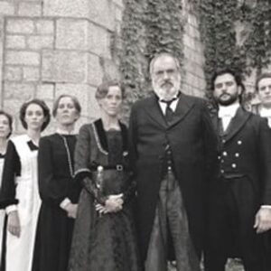 Antonio Velázquez Instagram - Mañana, por fin, celebramos el estreno de 
 LA PROMESA en Prime time, 22:50, antes de saltar a la sobremesa diaria 16:30. 
Una Producion de @bambuprodu para @rtve 
@leirayserrano 💞