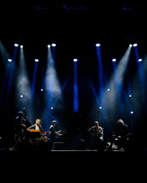 António Zambujo Instagram - Foram 3 noites espectaculares. Muito obrigado a todos! Seguimos para o Coliseu do Porto, dias 16 e 17 de Fevereiro 🫶🏾

📷 Sebastião Ferreira

#ZambasCorporate #Cidade
