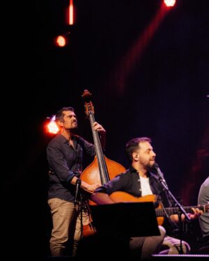 António Zambujo Instagram - Foram 3 noites espectaculares. Muito obrigado a todos! Seguimos para o Coliseu do Porto, dias 16 e 17 de Fevereiro 🫶🏾

📷 Sebastião Ferreira

#ZambasCorporate #Cidade